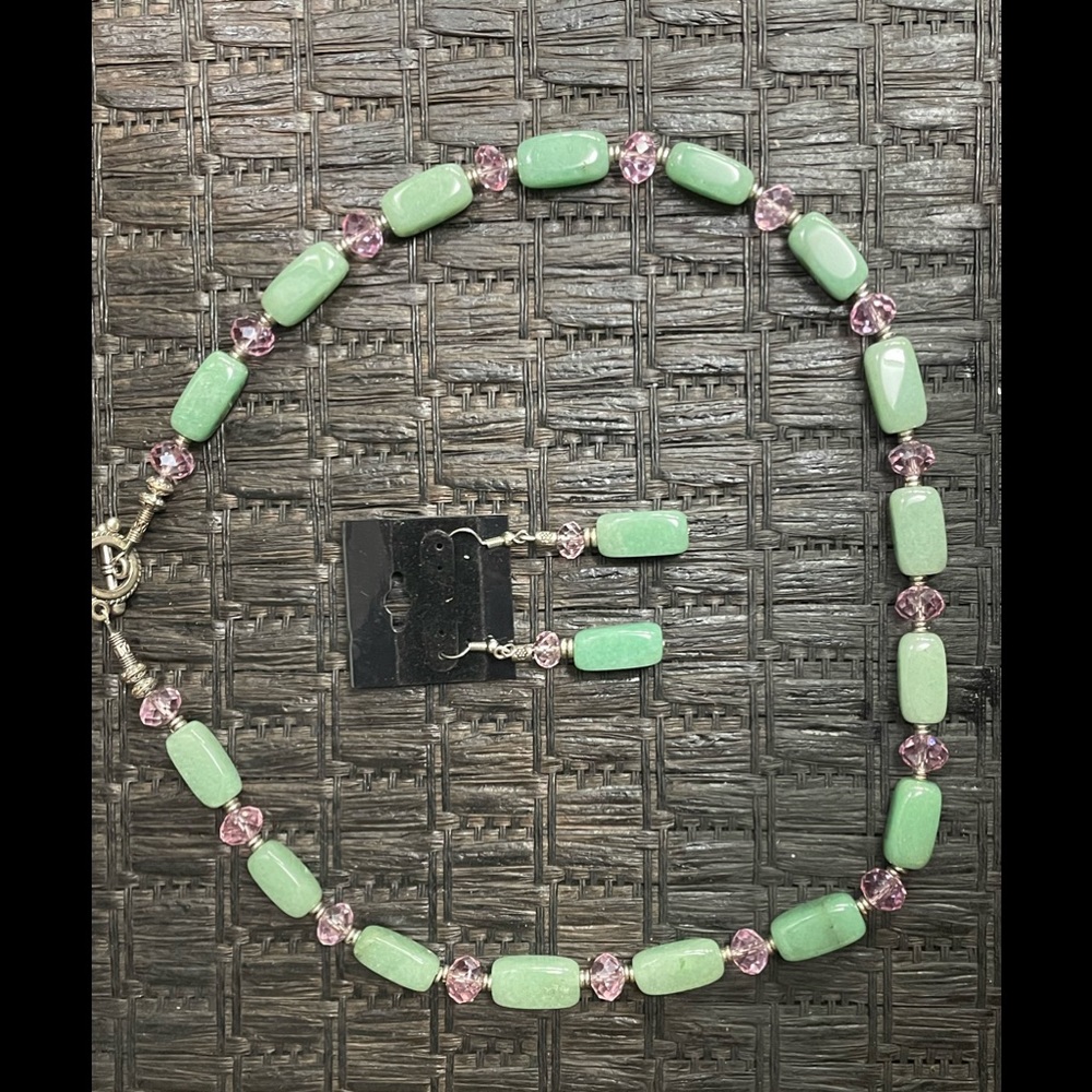 Green necklace and earrings